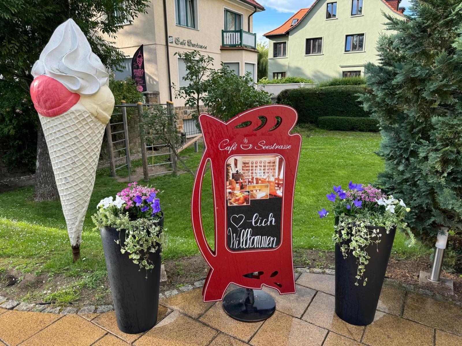 Cafe'Seestrasse Magdeburg Eksteriør bilde