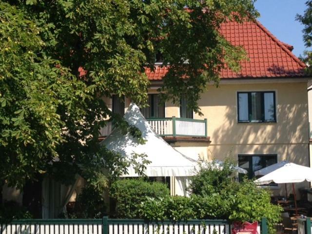 Cafe'Seestrasse Magdeburg Eksteriør bilde